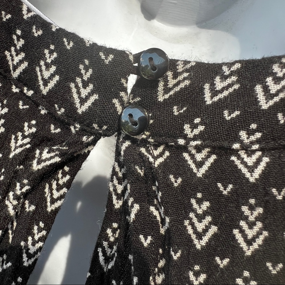 NWOT Lulus Creative Approach Arrow Print Romper - Picture 6 of 6